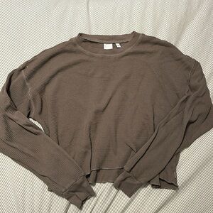 size small aritiza long sleeve